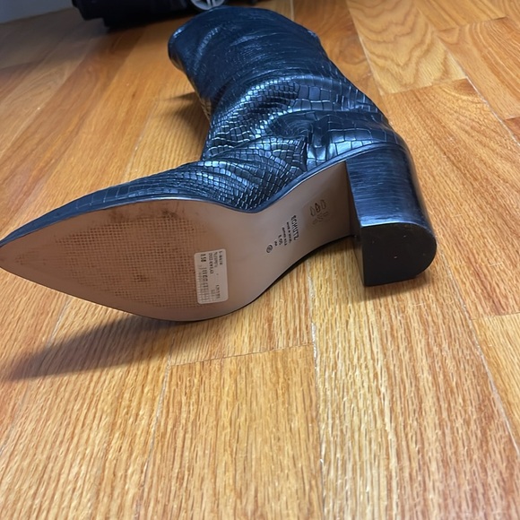 Shutz tall black croc embossed boot. - Picture 4 of 4